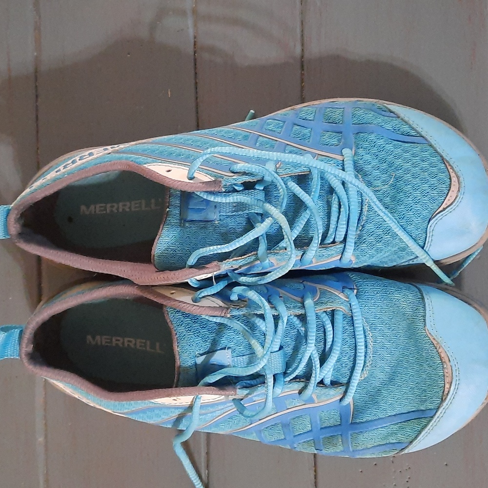 Merrell Womens Running Shoes size 8 Blue